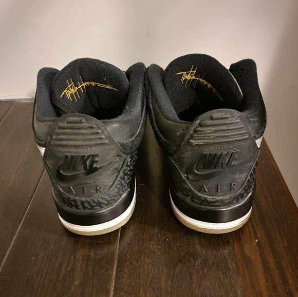 Jordan 3 - Picture 3 of 9